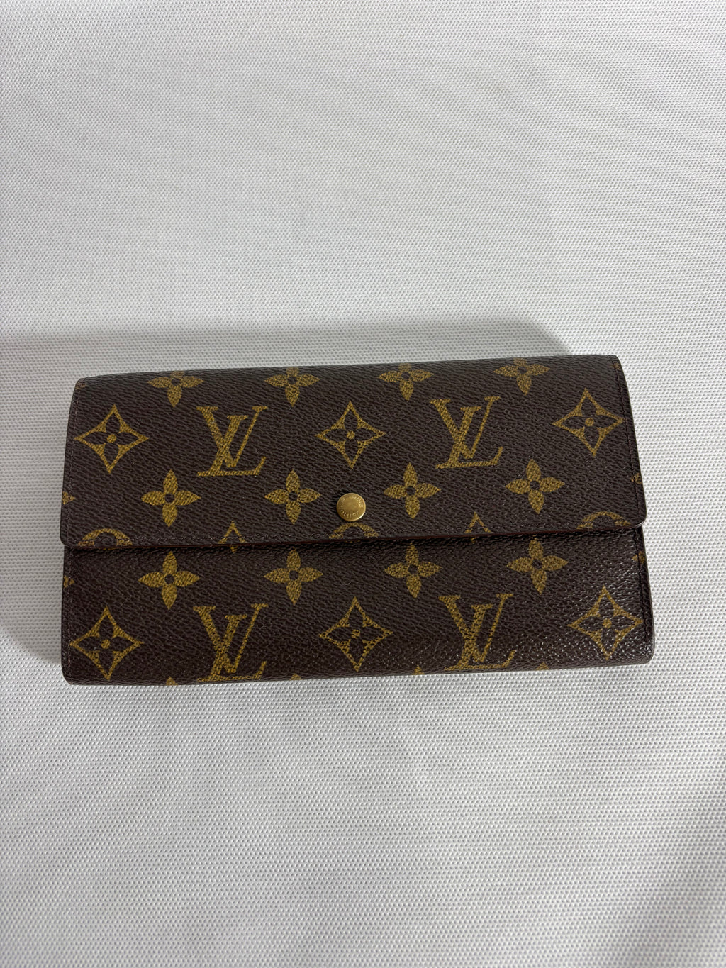 Portefeuille Sarah zippé Grande taille Louis Vuitton